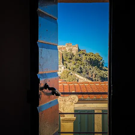 Hébergement de vacances La Del Faro - Helloelba