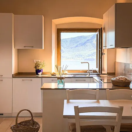 Hébergement de vacances La Del Faro - Helloelba