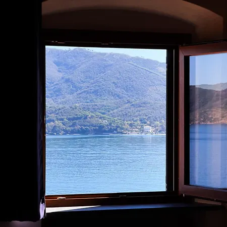 La Del Faro - Helloelba Portoferraio